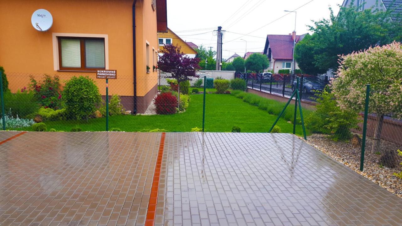 Privat Velvet Casa de hóspedes Turčianske Teplice Exterior foto